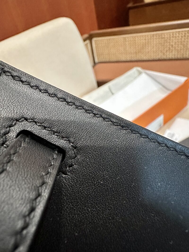 Hermès Kelly Danse 22 Jonathan Noir Gold Hardware - Image 16