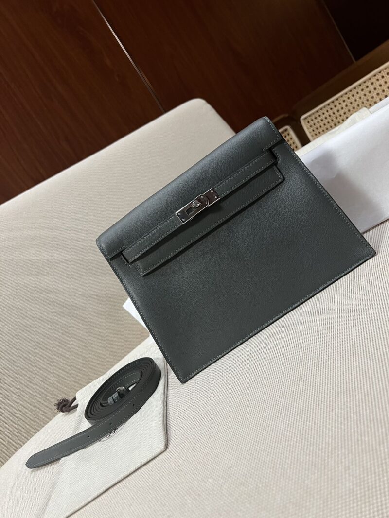 Hermès Kelly Danse 22 Swift Gris Graphite Silver Hardware - Image 4