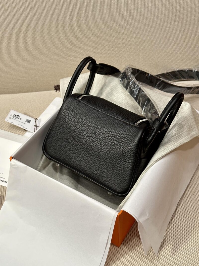 Hermès Mini Lindy 20 Taurillon Clemence Noir Silver Hardware - Image 7
