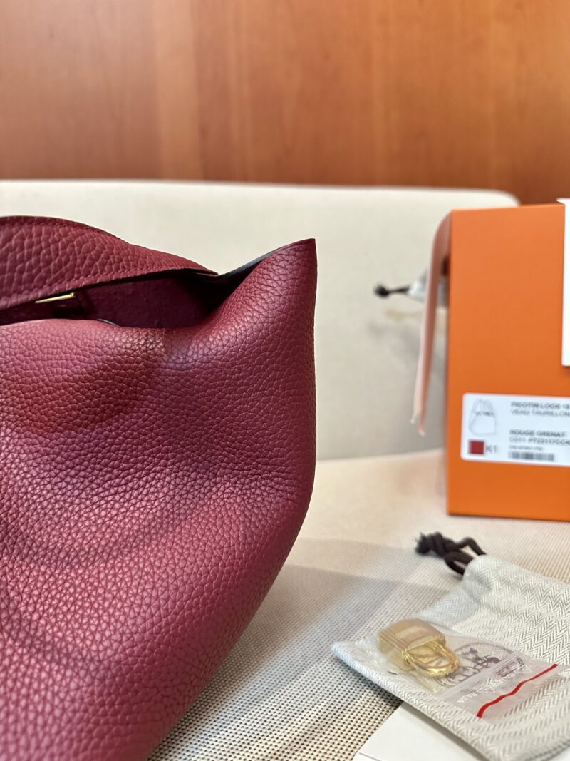 Hermès Picotin 18 Clemence Rouge Grenate Gold Hardware - Image 5