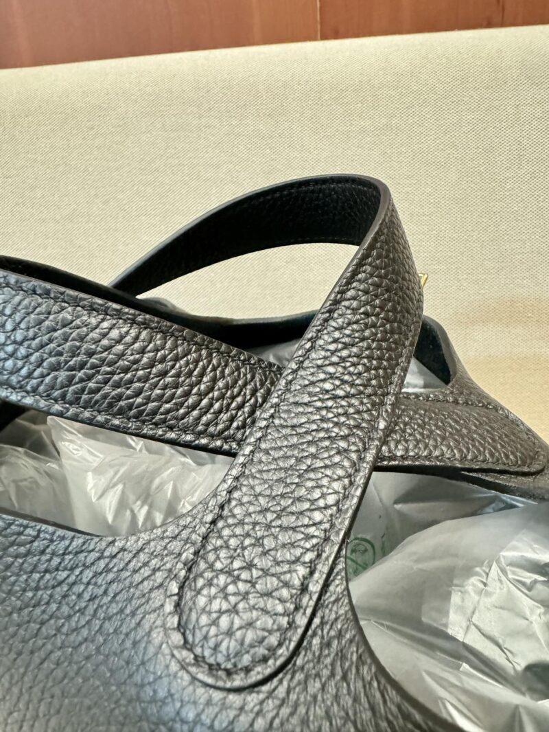 Hermès Picotin 18 Taurillon Clemence Noir Gold Hardware - Image 7