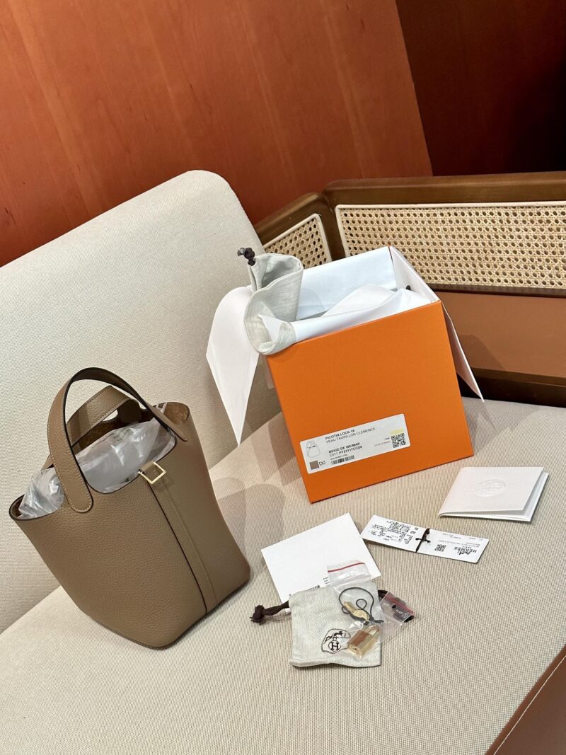 Hermès Picotin 18 Taurillon Clemence Beige De Weimer Gold Hardware