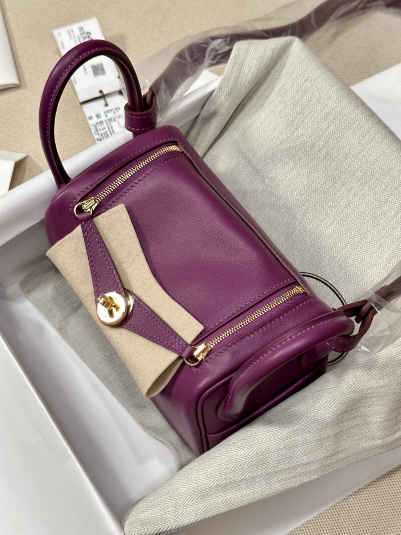 Hermès Mini Lindy 19 Swift Anemone Gold Hardware - Image 3