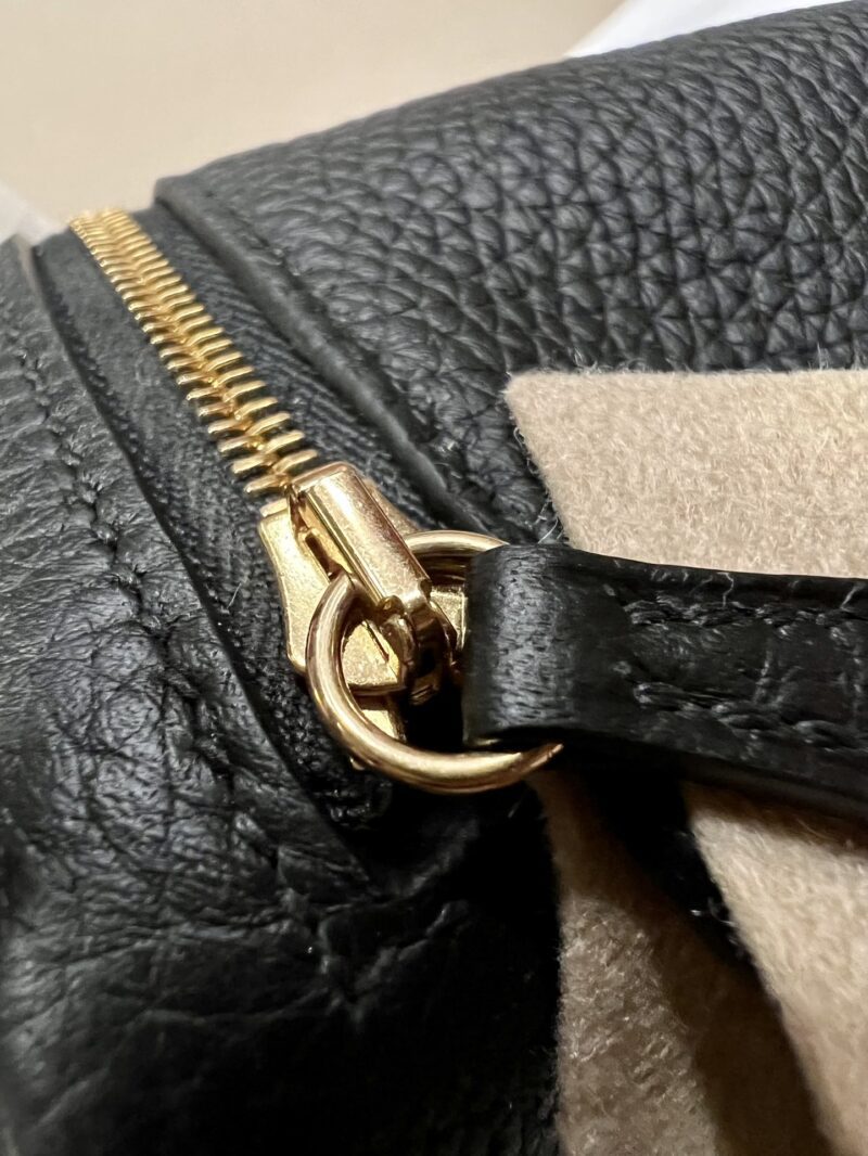 Hermès Mini Lindy 20 Taurillon Clemence Noir Gold Hardware - Image 8