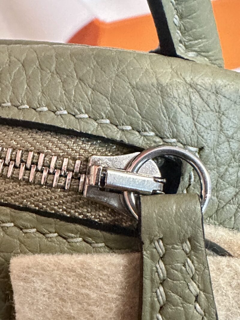 Hermès Mini Lindy 19 Clemence Sauge Silver Hardware - Image 9