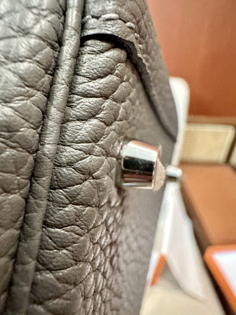Hermès Mini Lindy 20 Taurillon Clemence Gris Meyer Silver Hardware - Image 7