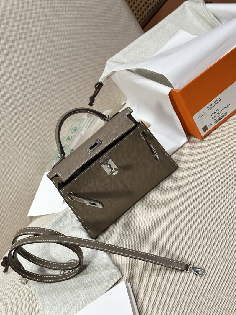 Hermès Mini Kelly 19 Epsom Etoupe Silver Hardware - Image 3
