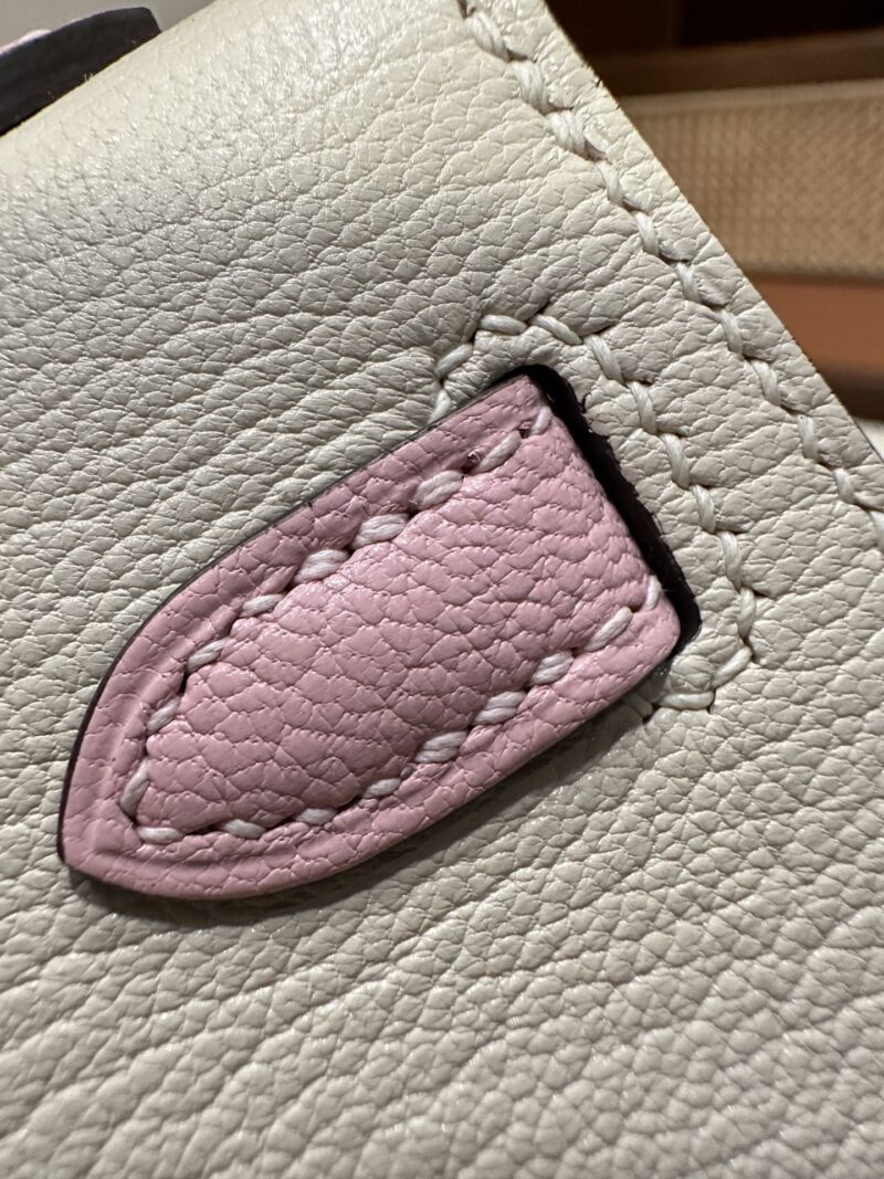 Hermès Mini Kelly 19 Chevre Nata & Rose Sakura Gold Hardware - Image 11