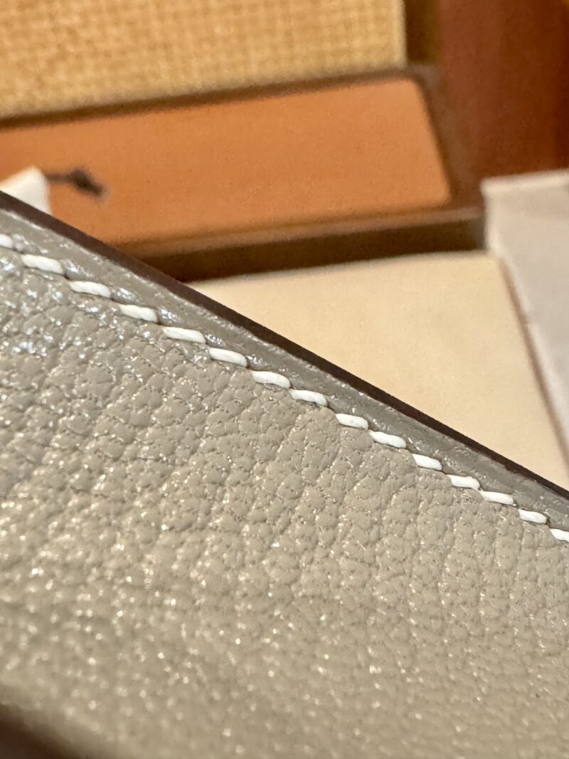 Hermès Mini Kelly 19 Chevre Nata & Gris Tourterelle Silver Hardware - Image 9