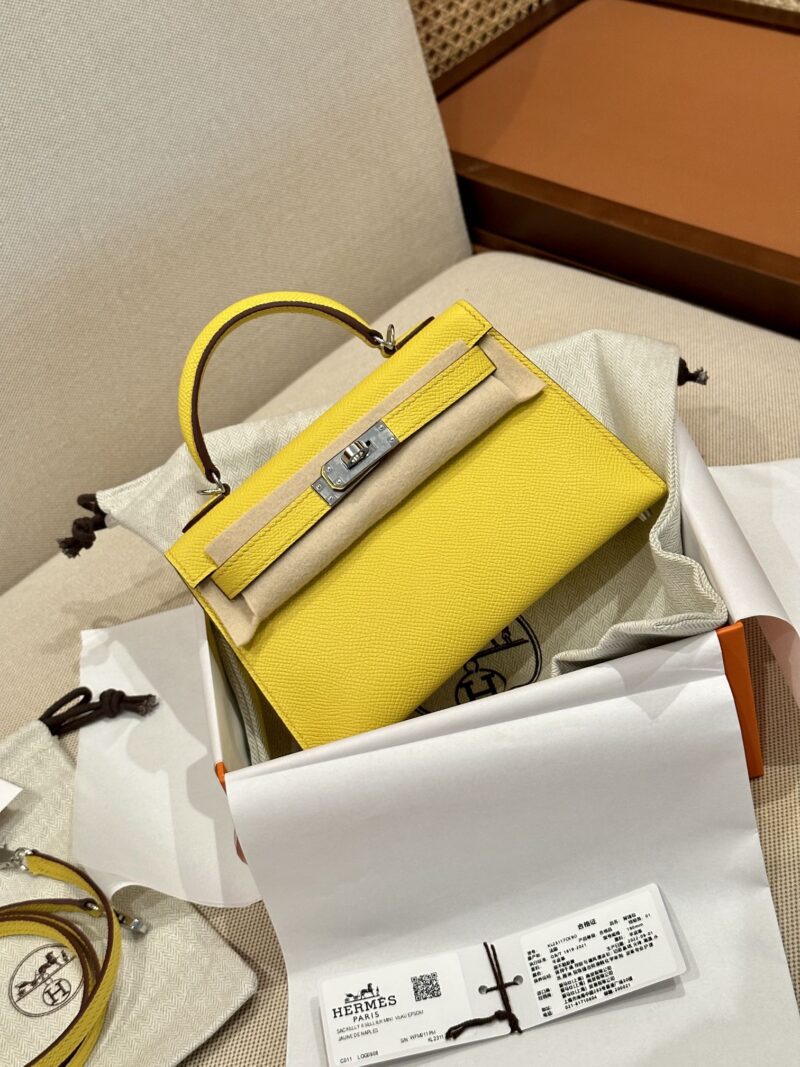 Hermès Mini Kelly 19 Epsom Jaune De Naples Silver Hardware - Image 2