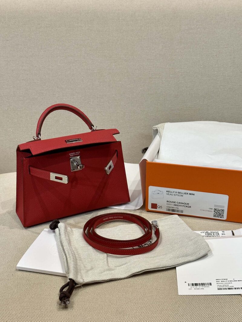 Hermès Mini Kelly 19 Epsom Rouge Casaque Silver Hardware - Image 2