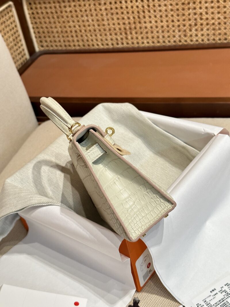 Hermès Mini Kelly 19 Matte Alligator Beton Gold Hardware - Image 5