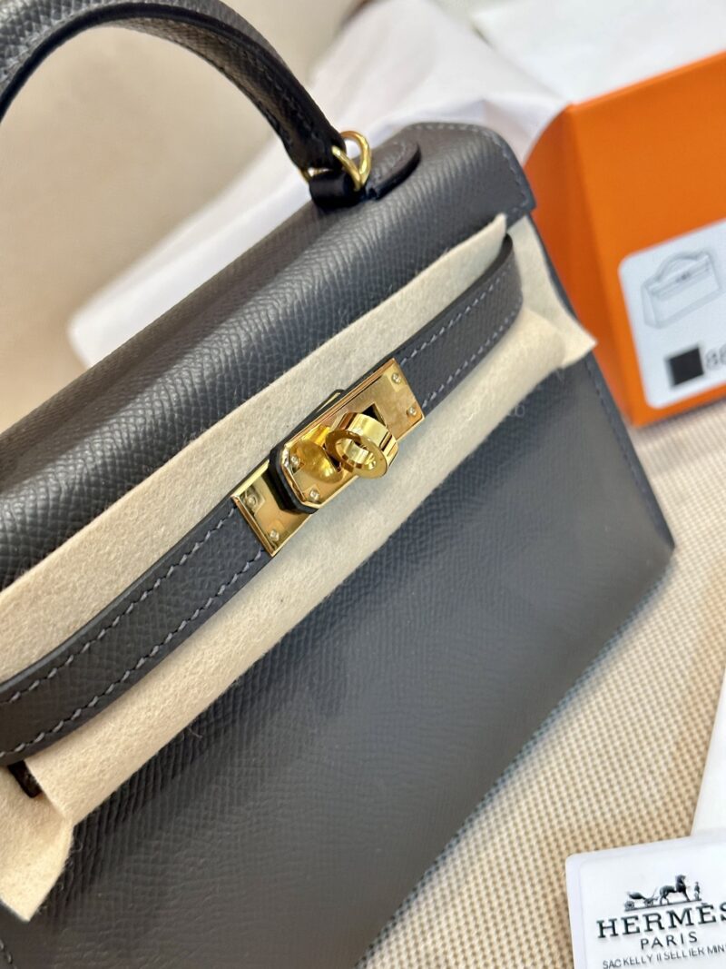 Hermès Mini Kelly Epsom Graphite Gold Hardware - Image 3