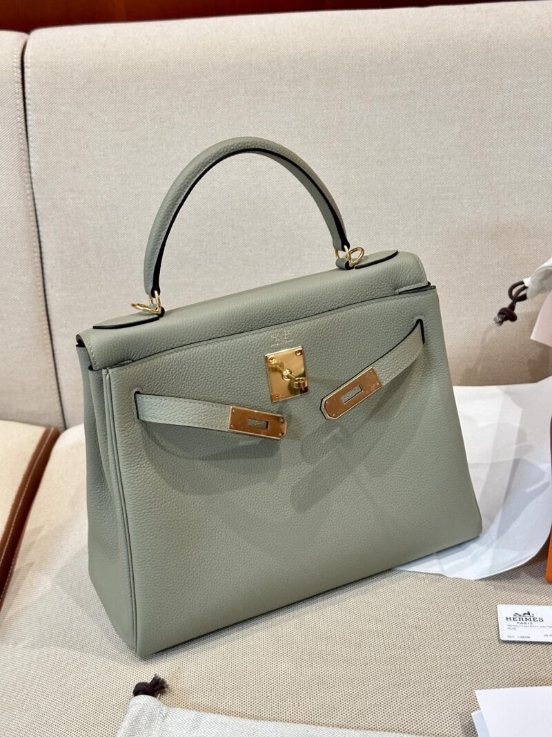 Hermès Kelly 28 Togo Sauge, Gold Gold Hardware - Image 6