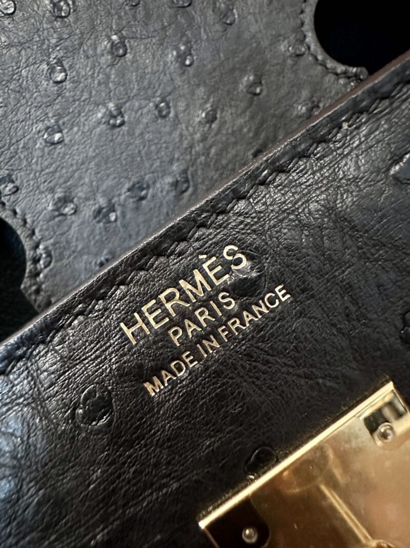 Hermès Birkin 35 Noir Ostrich Gold Hardware - Image 6