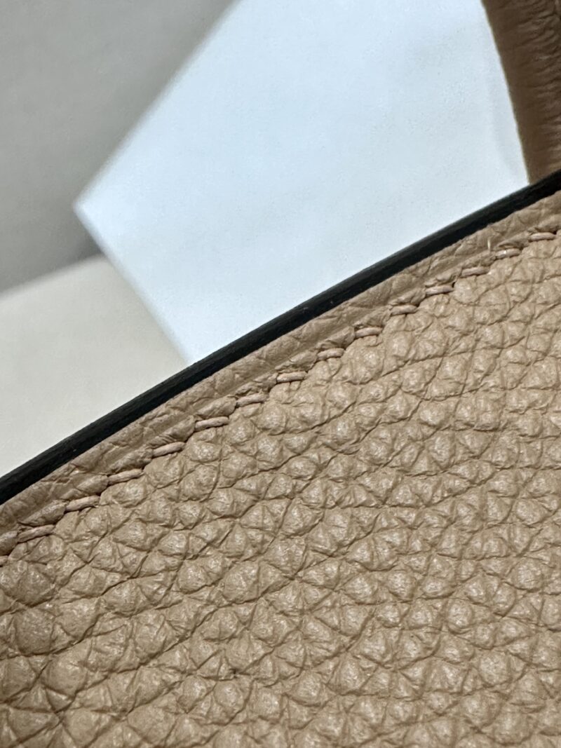 Hermès Birkin 25 Chai, Gold Togo Gold Hardware - Image 8