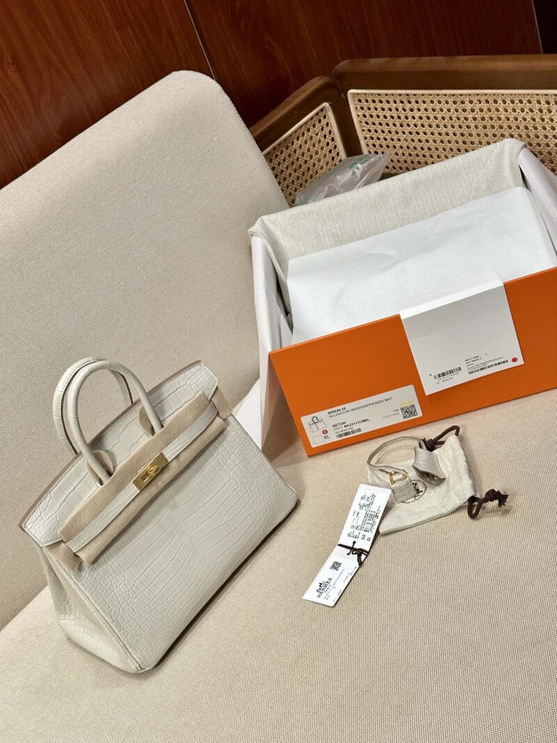 Hermès Birkin 25 Beton Matte Crocodile Gold Hardware - Image 14