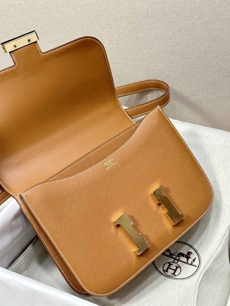 Hermès Constance 24 Gold Epsom Gold Hardware - Image 3