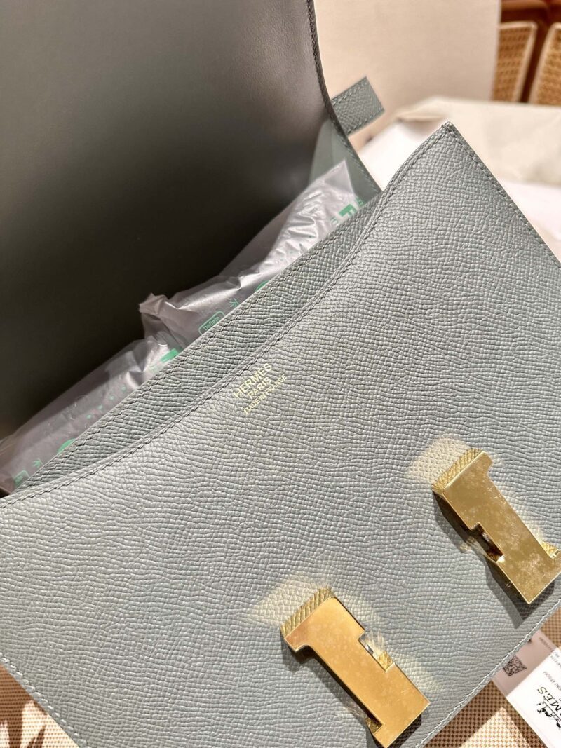 Hermès Constance 24 Vert Amande Epsom Gold Hardware - Image 3