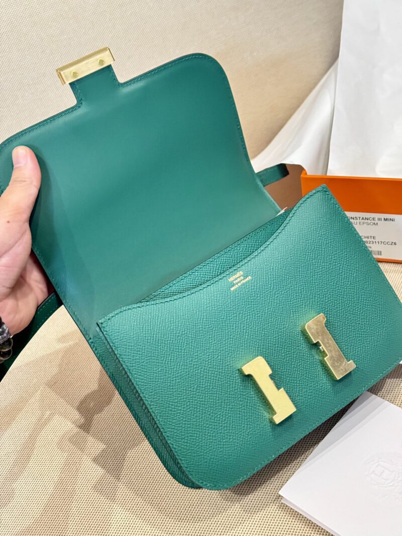 Hermès Constance 19 Malachite Epsom Gold Hardware - Image 5
