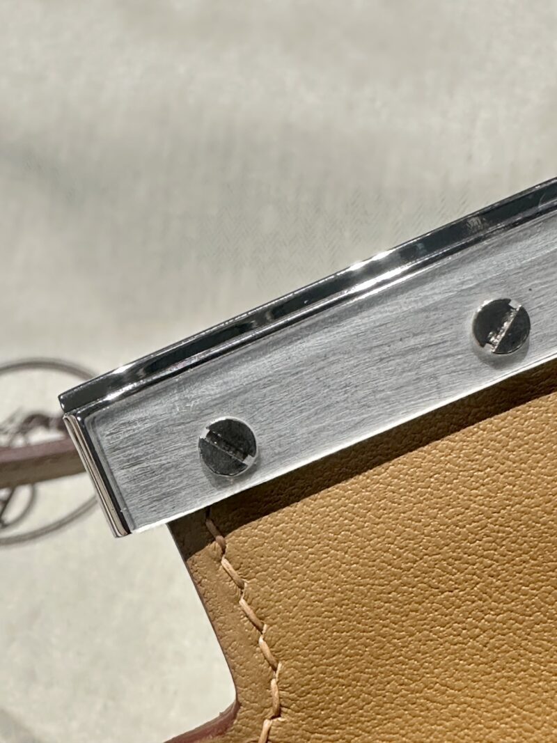 Hermès Constance 18 Biscuit Swift Palladium Hardware - Image 7