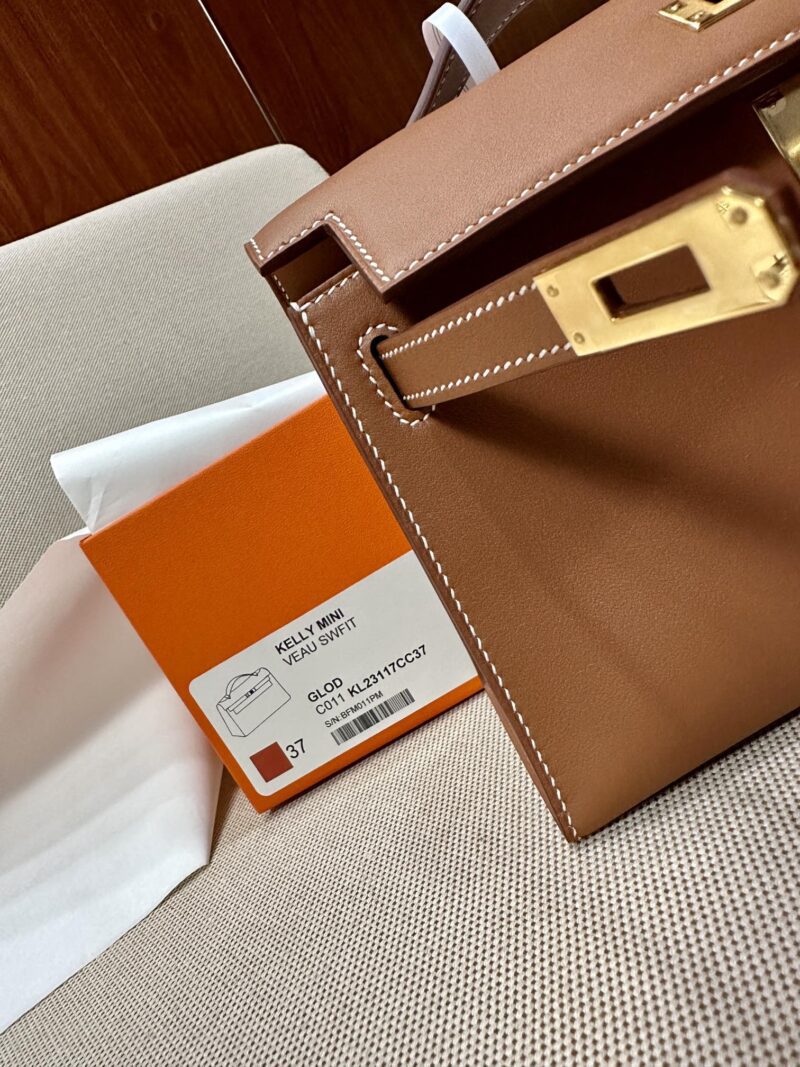 Hermès Kelly Pochette Gold Swift Gold Hardware