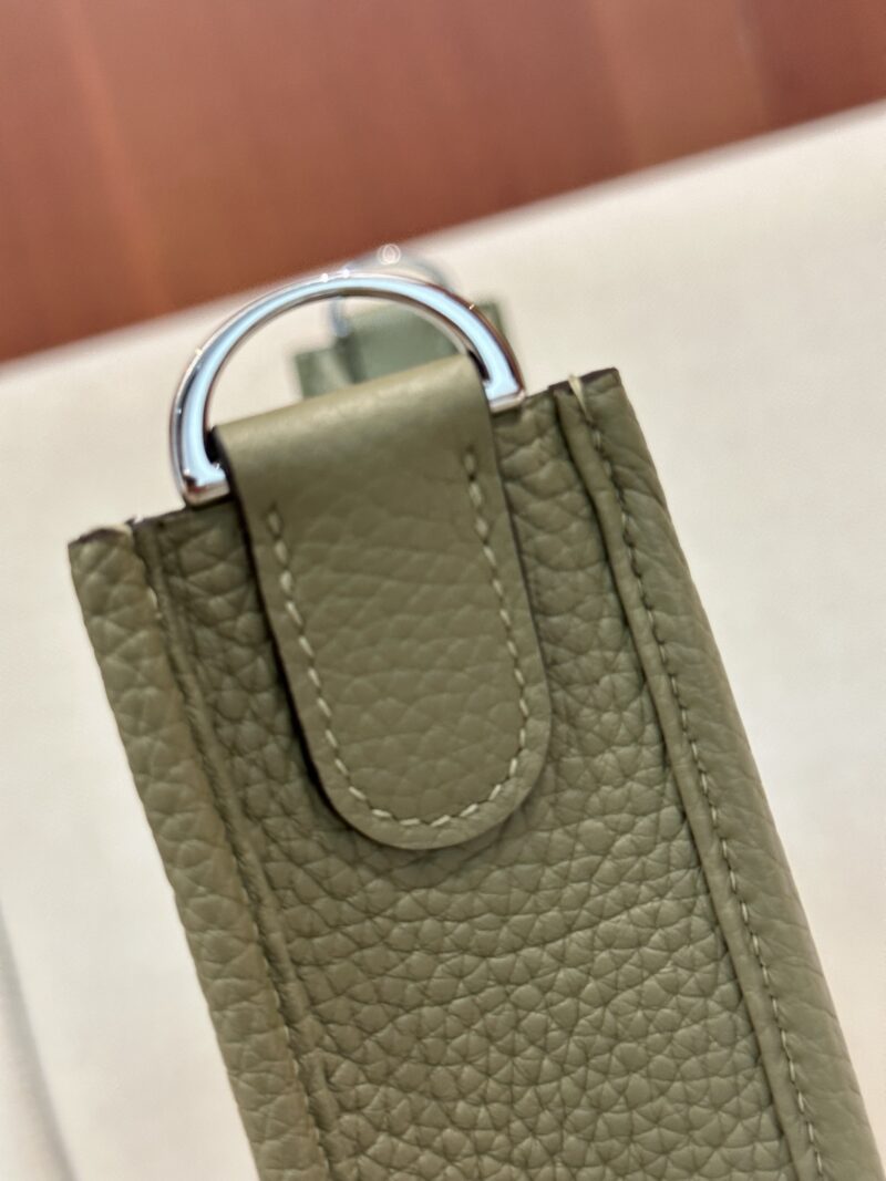 Hermès Evelyne 29 Taurillon Clemence Sauge Silver Hardware - Image 8
