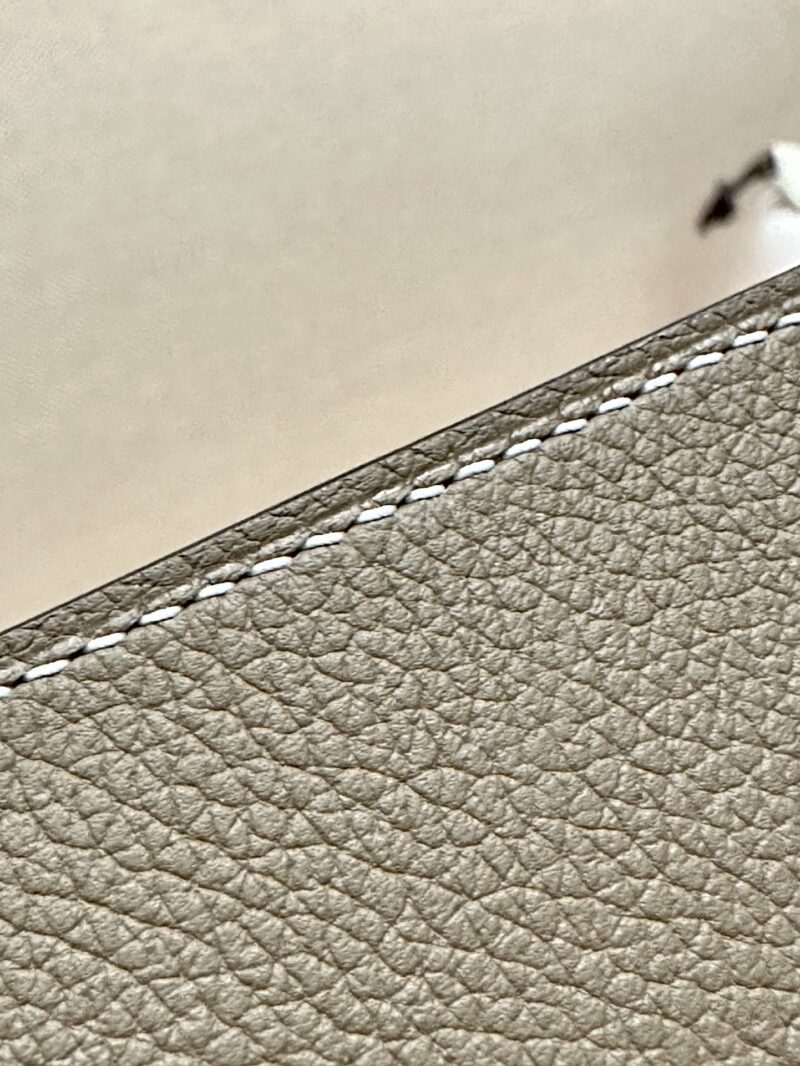 Hermès Roulis 18 Evercolor Silver Silver Hardware - Image 8