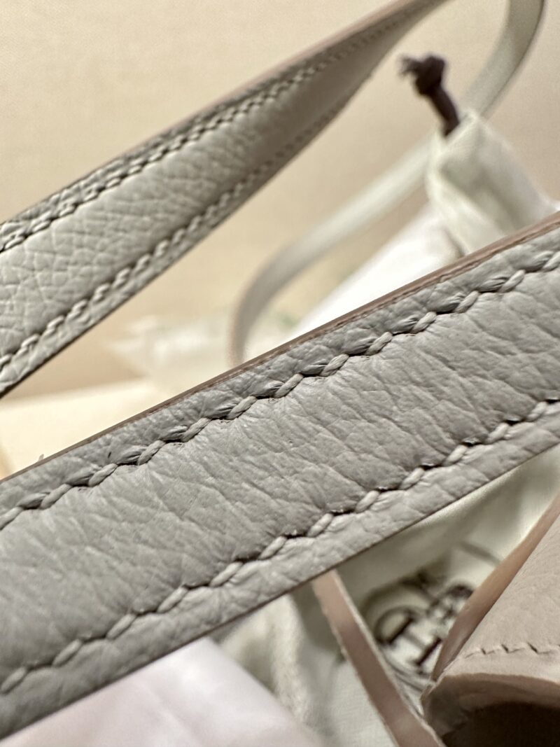 Hermès Roulis 19 Evercolor Gris Pearl Gold Hardware - Image 14