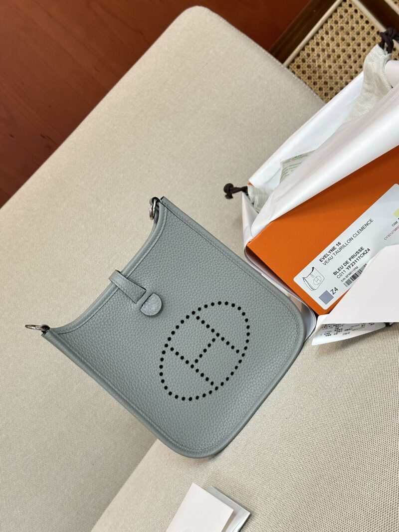 Hermès Mini Evelyne 16 Clemence Blue de Prusse Silver Hardware - Image 2