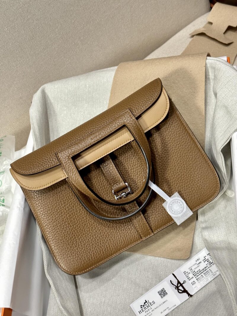 Hermès Halzan 25 Clemence Alezan & Biscuit Silver Hardware - Image 3