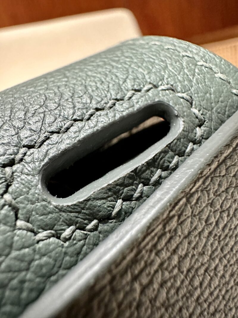 Hermès Halzan 25 Evercolor Vert Amande Gold Hardware - Image 13