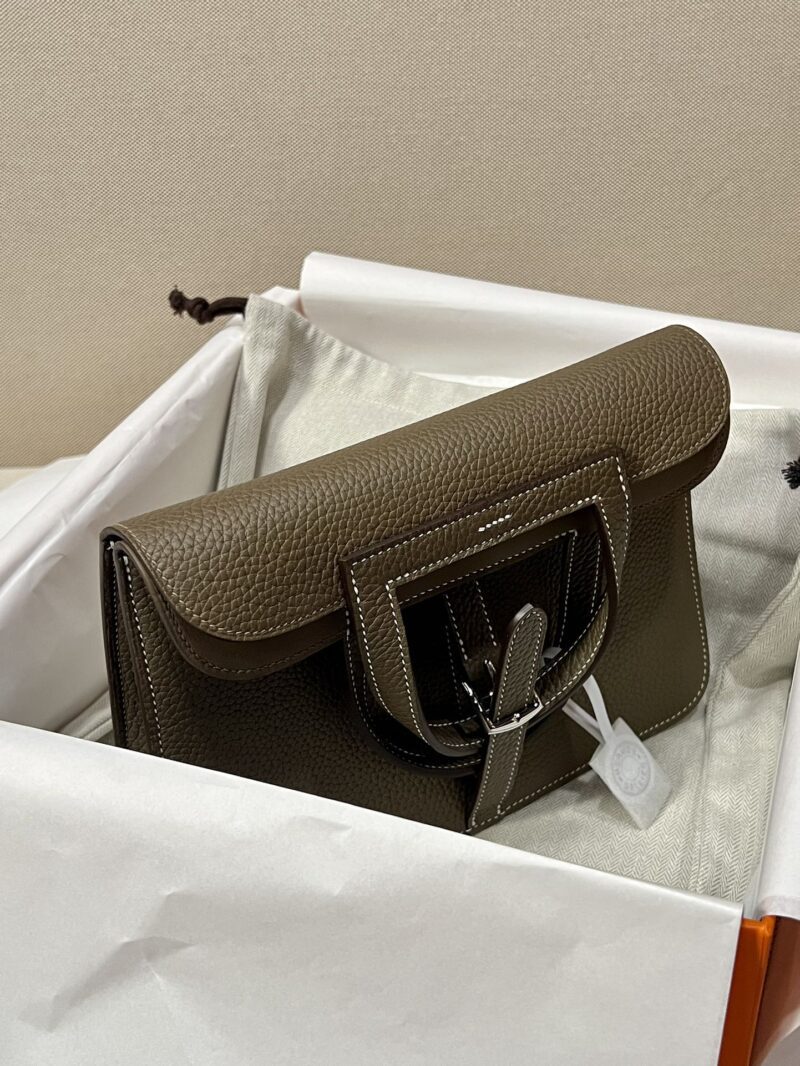 Hermès Halzan 25 Taurillon Clemence & Swift Etoupe Silver Hardware - Image 3