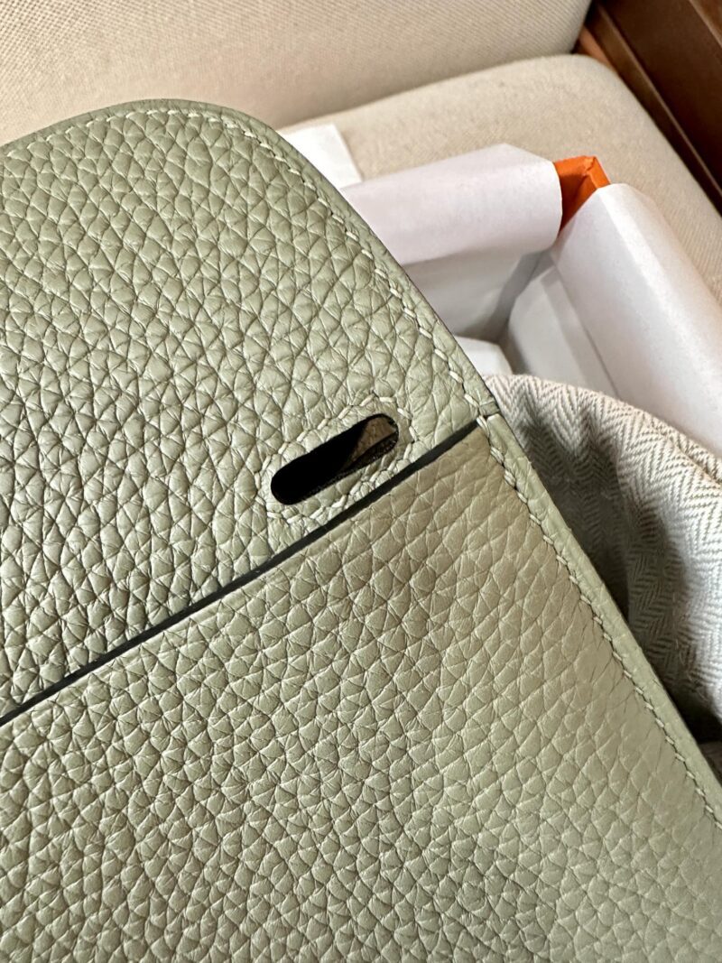 Hermès Halzan 25 Taurillon Clemence & Swift Sauge Silver Hardware - Image 6