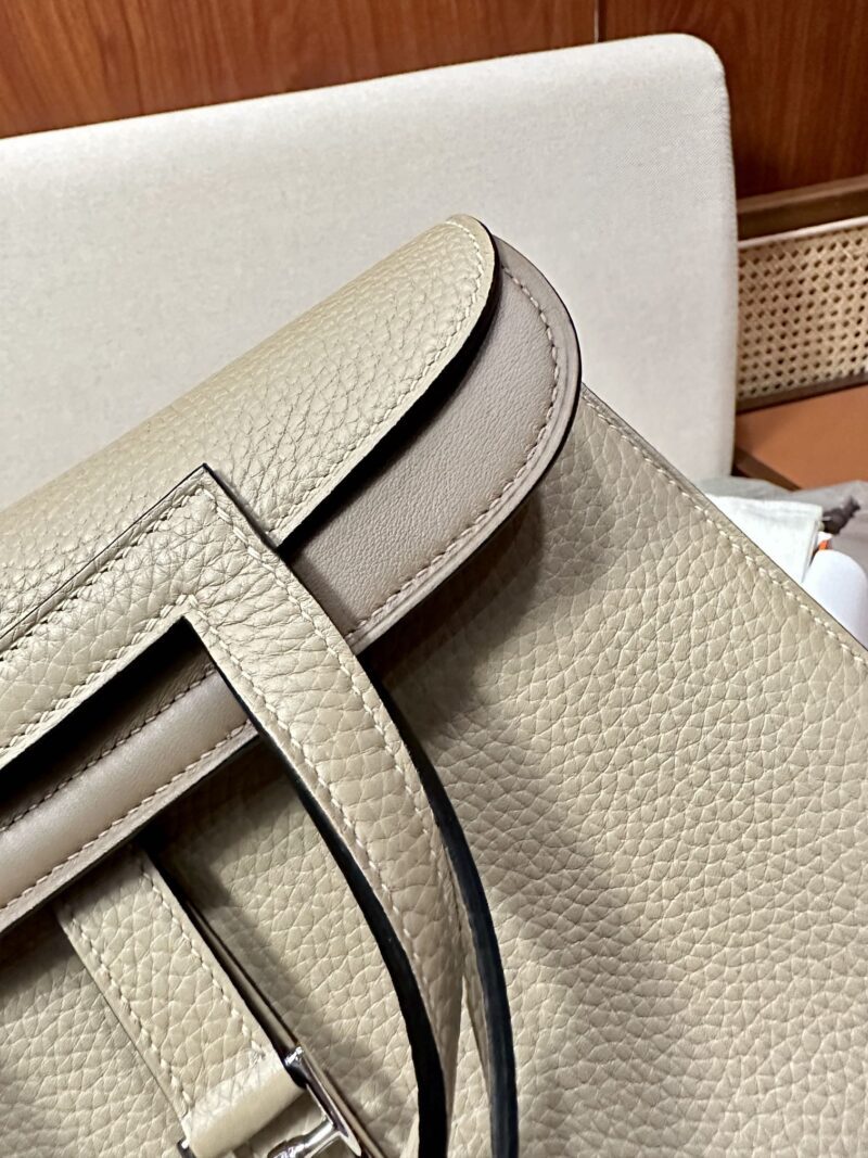 Hermès Halzan 25 Taurillon Clemence & Swift Gris Trench & Etoupe Silver Hardware - Image 4