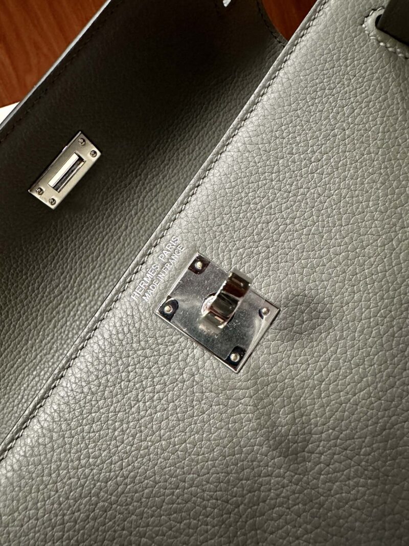 Hermès Kelly Danse 22 Evercolor Gris Meyer Silver Hardware - Image 7