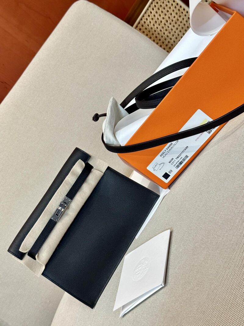 Hermès Kelly Danse 22 Evercolor Noir Silver Hardware - Image 2