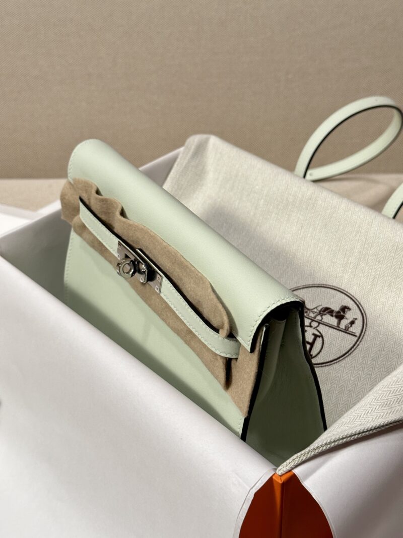 Hermès Kelly Danse 22 Swift Vert Fizz Silver Hardware - Image 2