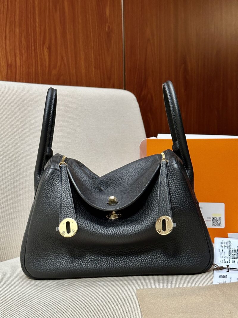 Hermès Lindy 26 Taurillon Clemence Noir Gold Hardware - Image 5