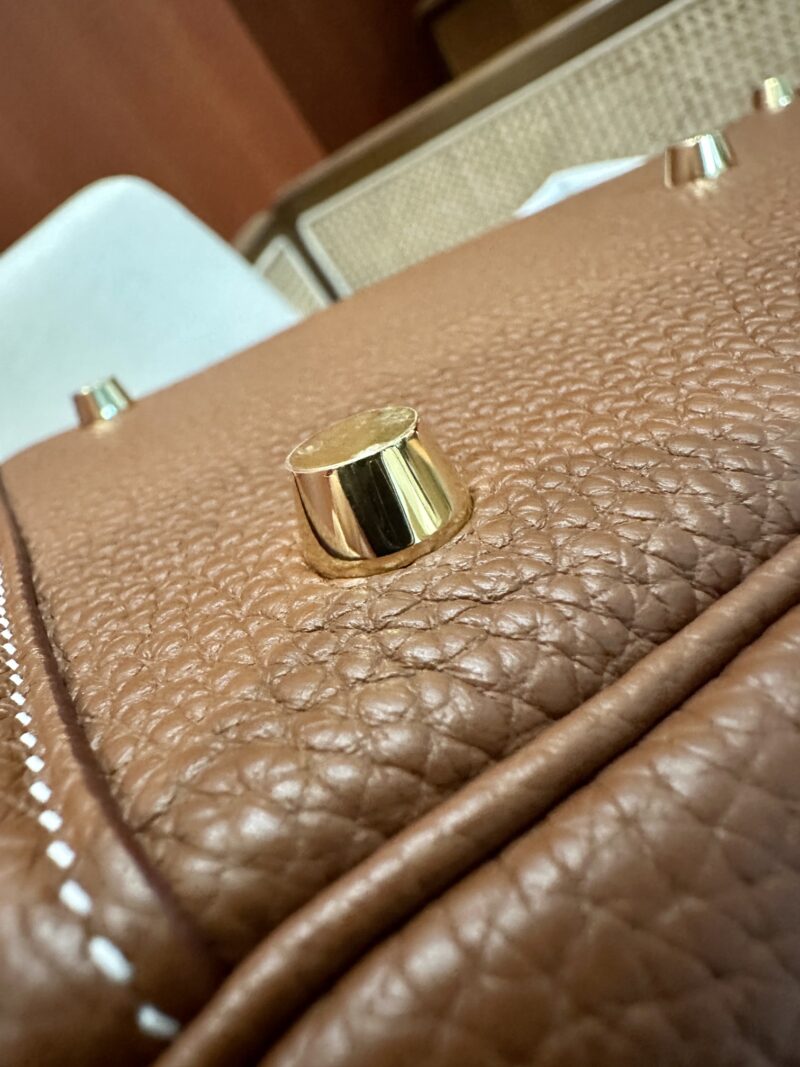 Hermès Lindy 30 Clemence Gold Gold Hardware - Image 10
