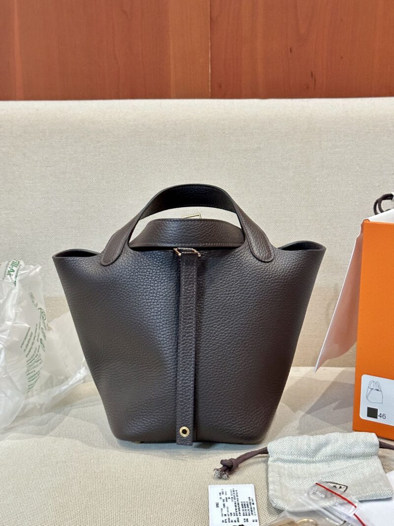 Hermès Picotin 18 Taurillon Clemence Ebene Gold Hardware - Image 3