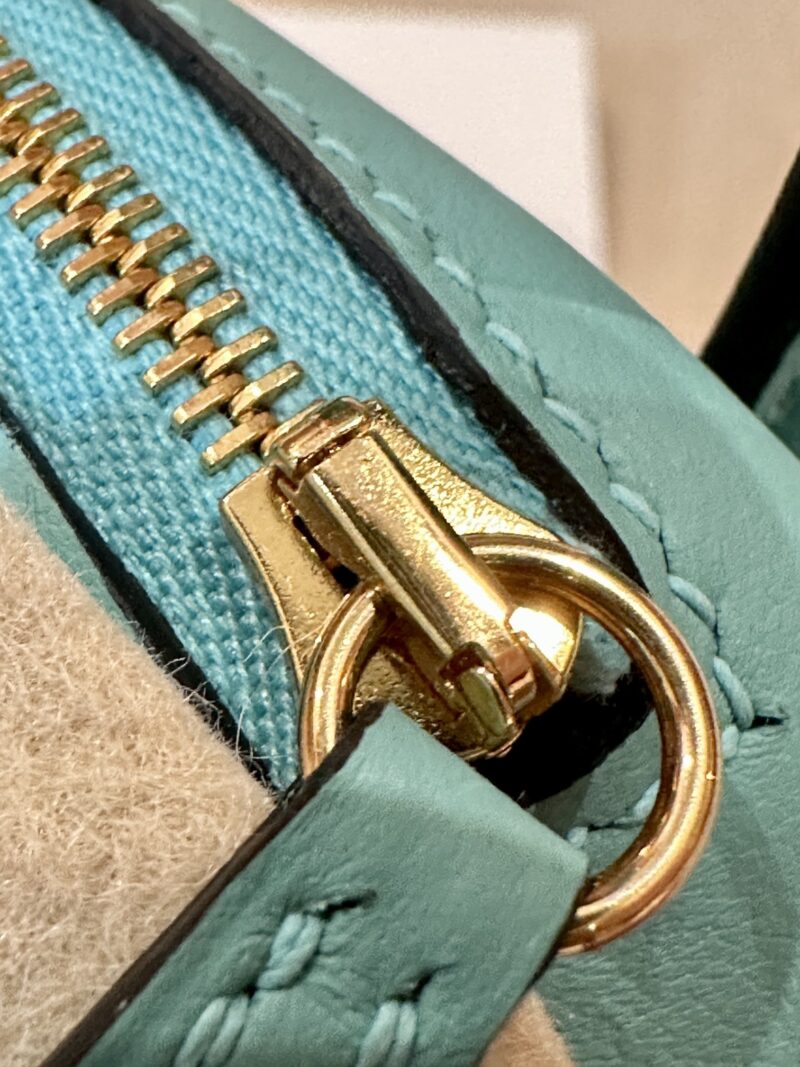 Hermès Mini Lindy 20 Swift Atoll Gold Hardware - Image 9