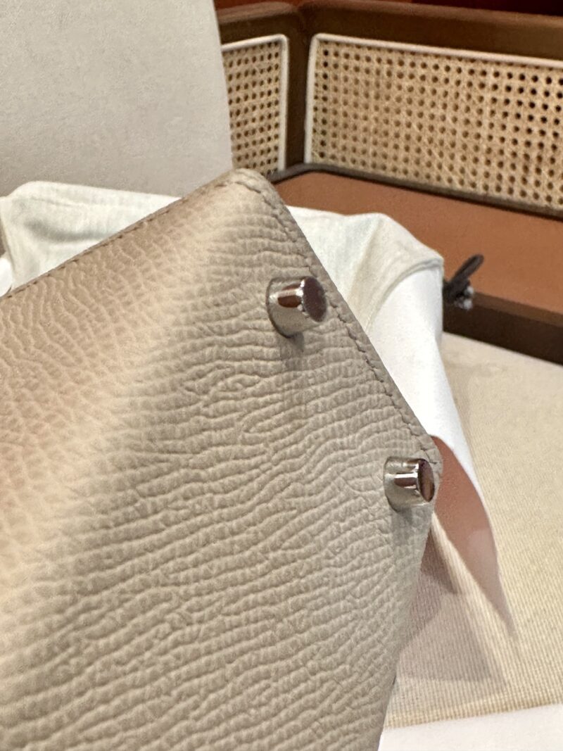 Hermès Mini Kelly 19 Epsom Gris Trench Silver Hardware - Image 8
