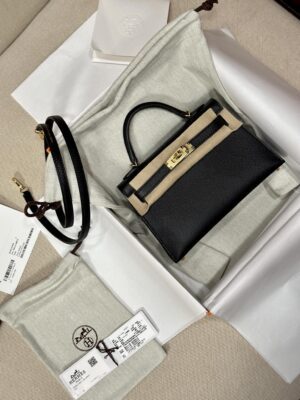 Hermès Mini Kelly Epsom Noir Gold Hardware