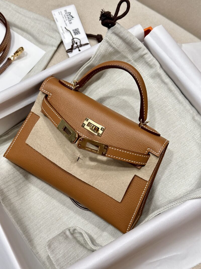 Hermès Mini Kelly Epsom Gold Gold Hardware - Image 2