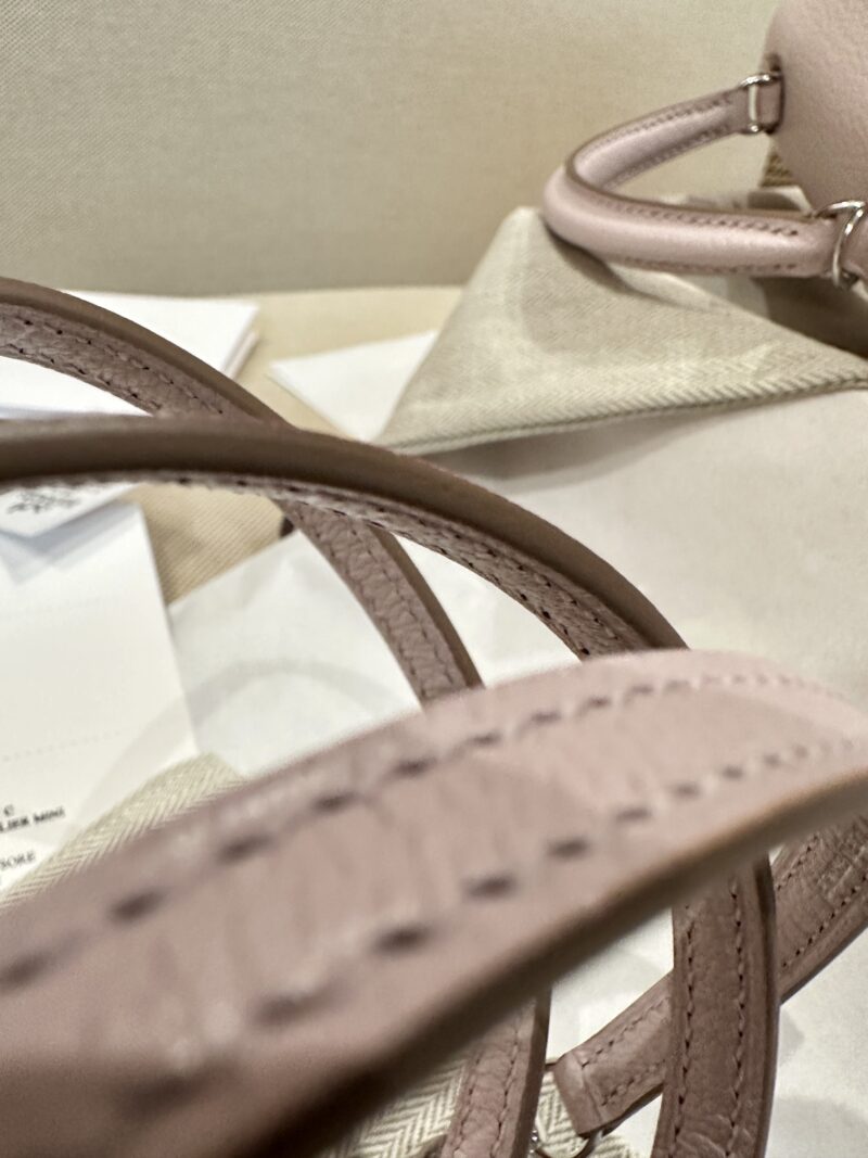 Hermès Mini Kelly 19 Chevre Mauve Pale & Gris Pearl Silver Hardware - Image 12