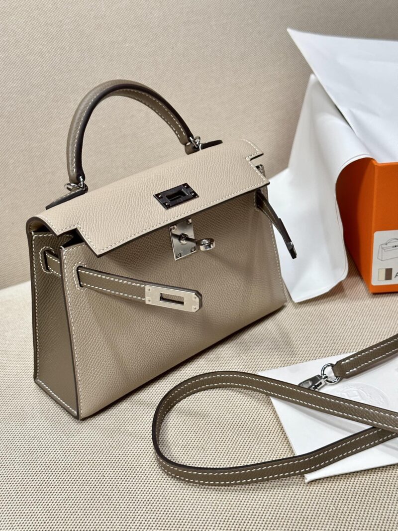 Hermès Mini Kelly 19 Epsom Gris Trench & Etoupe Silver Hardware - Image 4