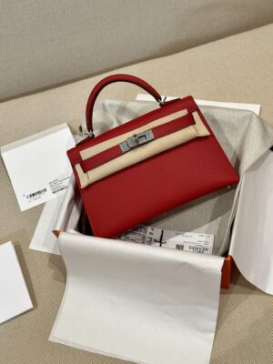 Hermès Mini Kelly 19 Epsom Rouge Casaque Silver Hardware