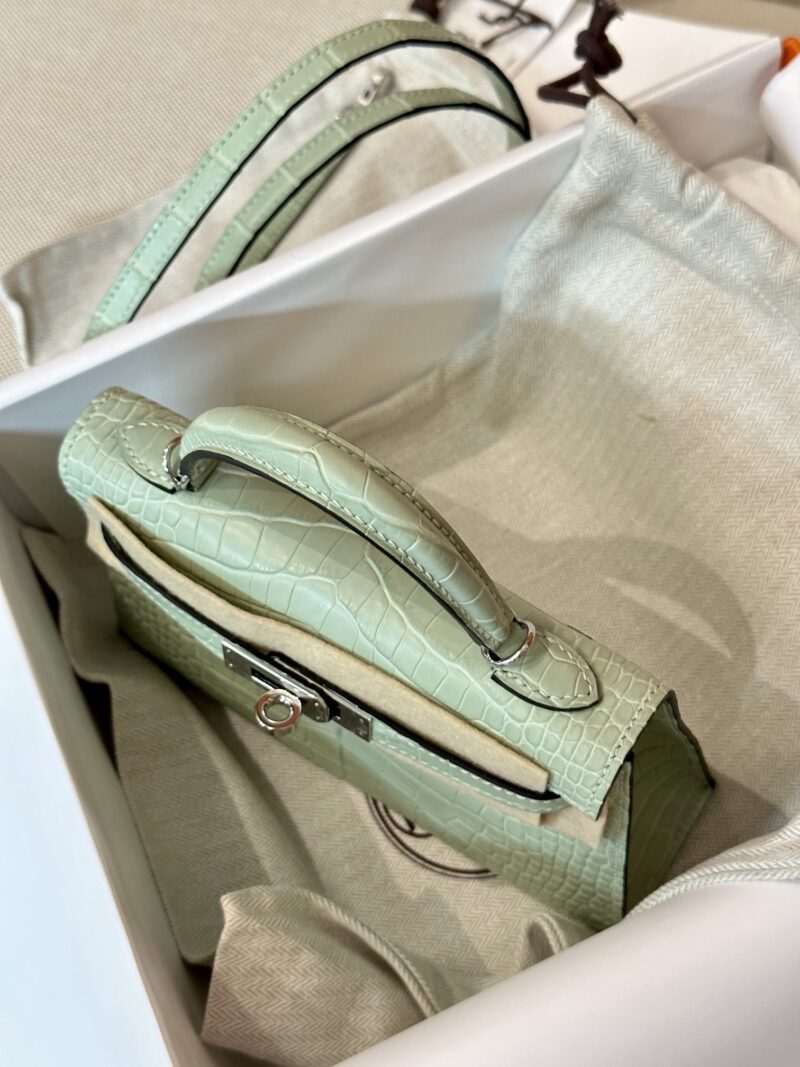 Hermès Mini Kelly 19 Matte Crocodile Vert D'eau Silver Hardware - Image 4