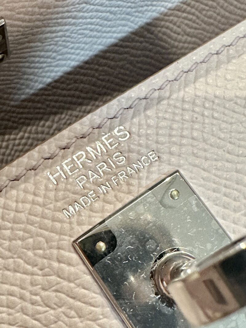 Hermès Kelly 25 Epsom Mauve Silver Hardware - Image 9